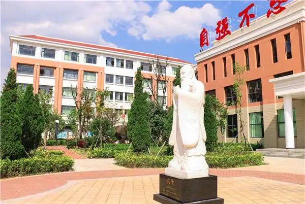 【带你看名校】云南衡水实验中学:打造全国中学教育的航空母舰