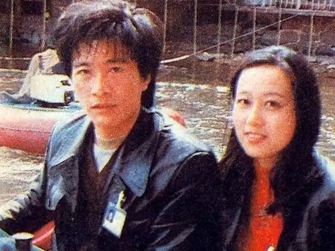 回顾著名演员周里京28年不敢忘记亡妻余生只想呵护女儿和后妻