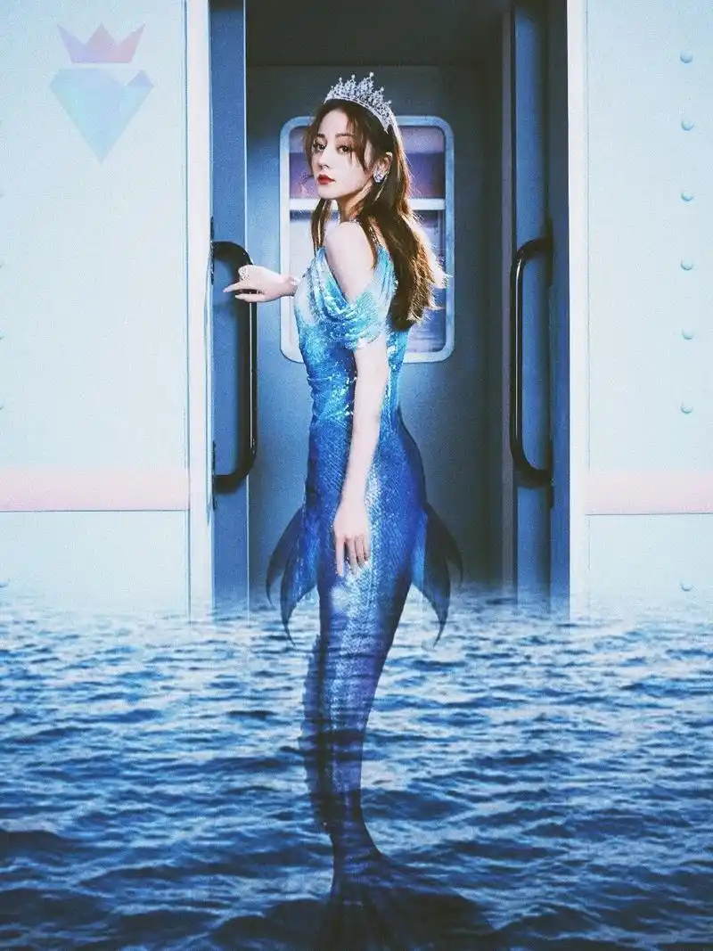 迪丽热巴 蓝色人鱼裙