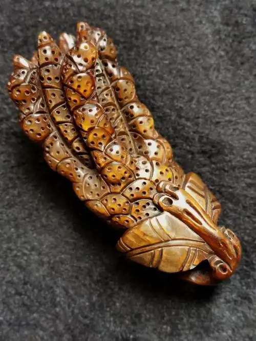 频道>/其它>/明代苏门答腊犀角雕佛手>写美篇>凡是正宗的亚犀角制品