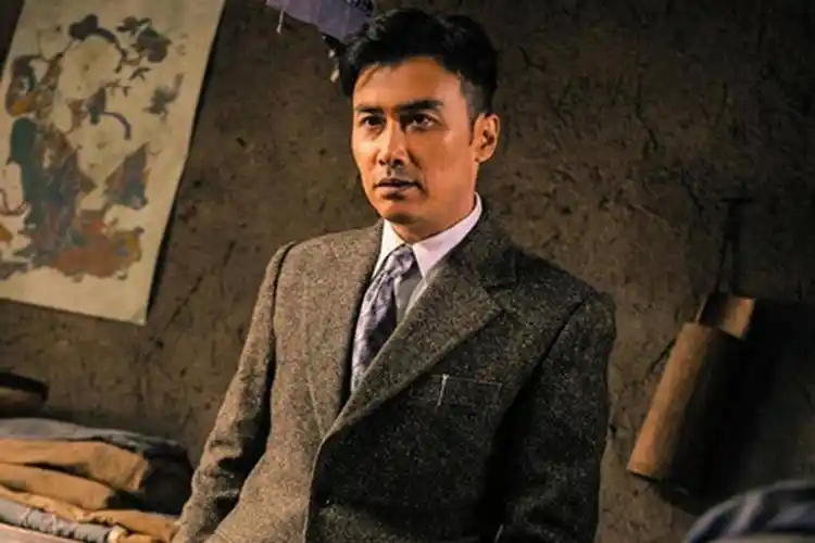 谍战故事《特殊争夺》靳东与姚安莲正邪终极对决,值得一看_观众_地下