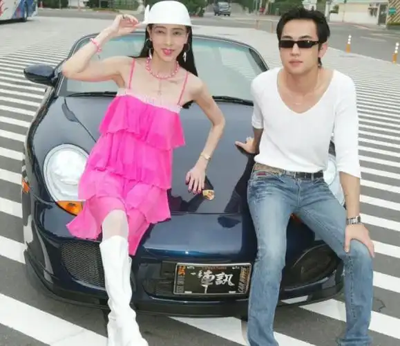 回顾台湾奇葩富婆丈夫离世后3次再婚小鲜肉还拿70亿想包养黎明