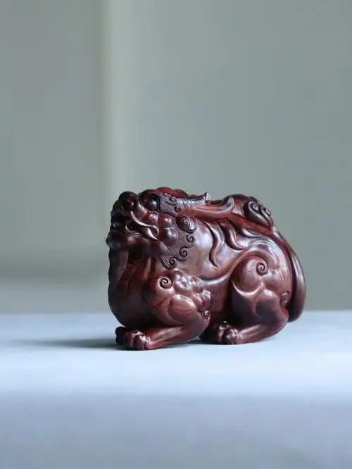 貔貅形态敦厚威武气质华贵不凡