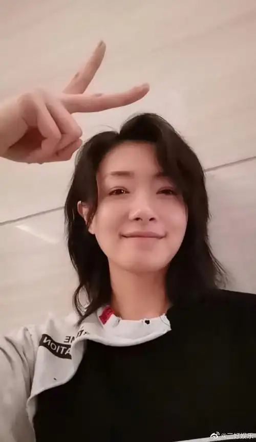 万茜生日自拍##万茜比耶自拍