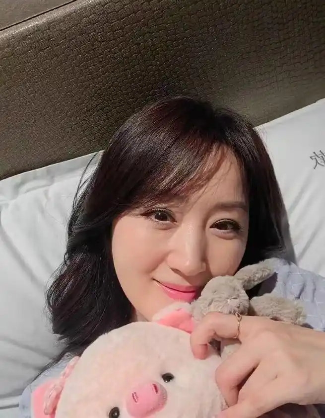 看了52岁杨钰莹的近照,我明白了"不整容"的重要性!