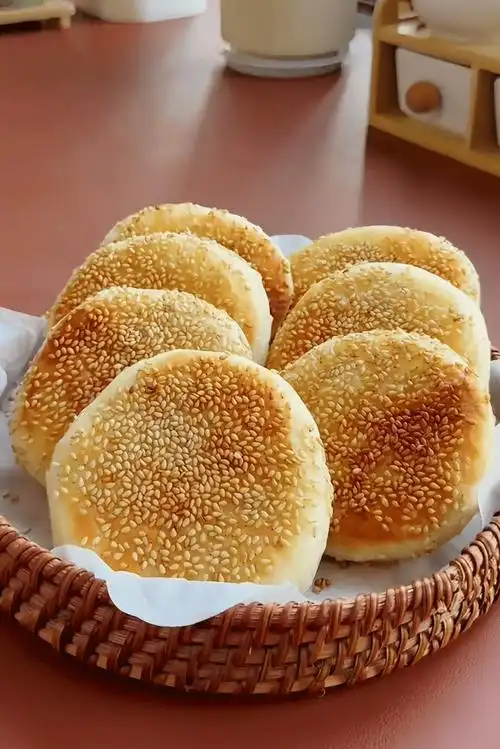酥到掉渣的芝麻烧饼!香迷糊了!