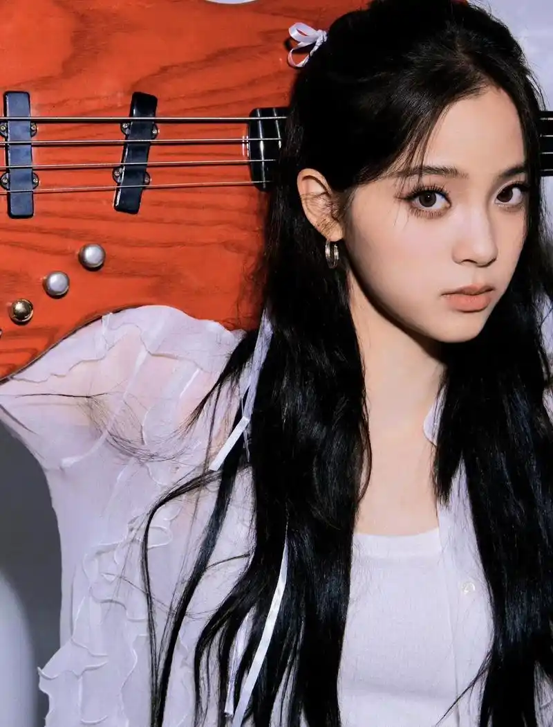 ermanno scervino欧阳娜娜.欧阳娜娜身穿erm - 抖音