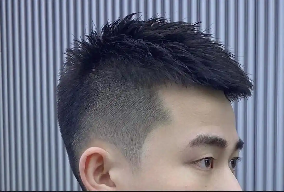 男生短发推荐 清爽干净栗子头男生发型 今日发型 男生变帅发型指南