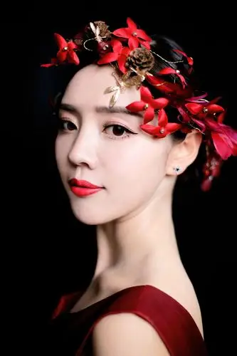 复古红时尚新娘,暗香浮动,性感妩媚,神秘又浪漫