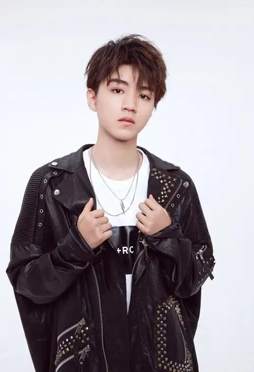 tfboys五周年帅气写真图片