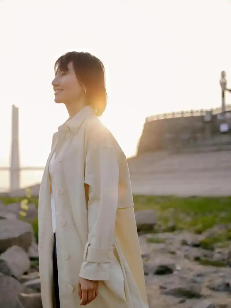 袁泉在荆州的一组生活照. 最是生活动人心