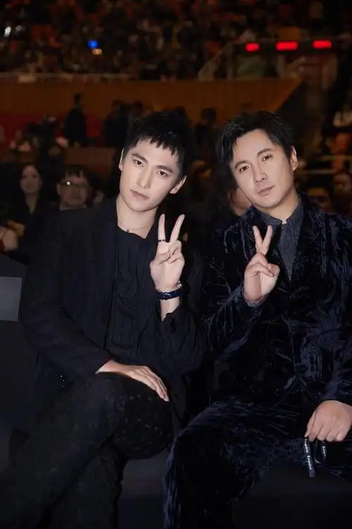 有种合影杀手叫沈腾和各大明星合照曝光后大家都不淡定了