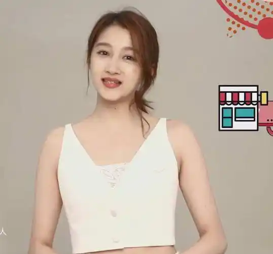 说关晓彤骨架大,当看清她穿上细肩带衣,谁还敢说她壮_生活_感情_体重