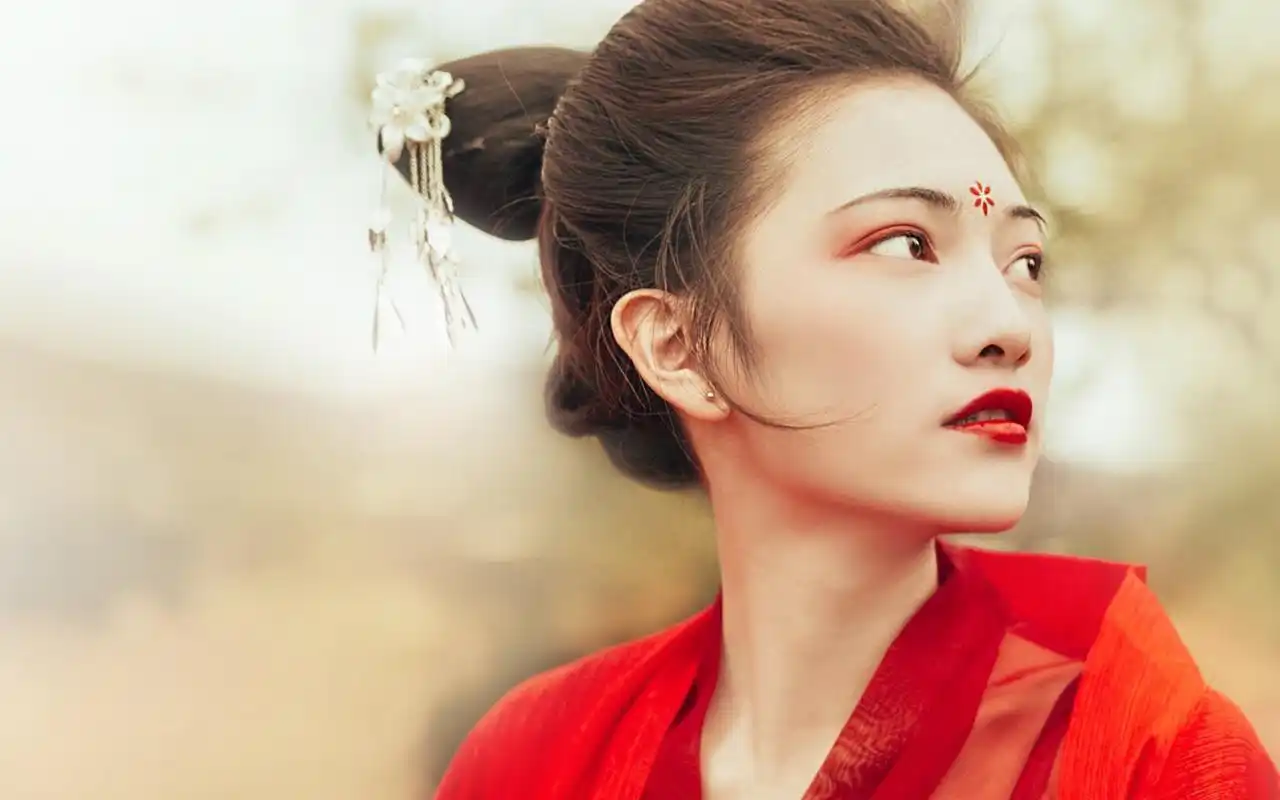 性感红衣古装美女高清桌面壁纸