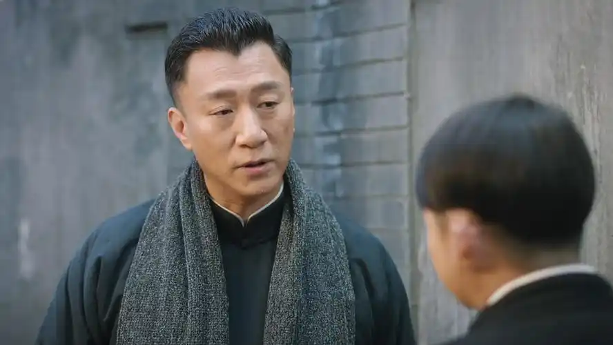 由徐兵自编自导,孙红雷,张鲁一,尹昉,万茜,李纯,胡静共同出演的《新