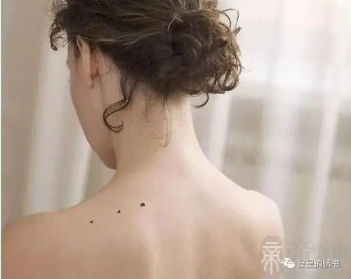 女生后背有痣好吗 女生后背痣相解析