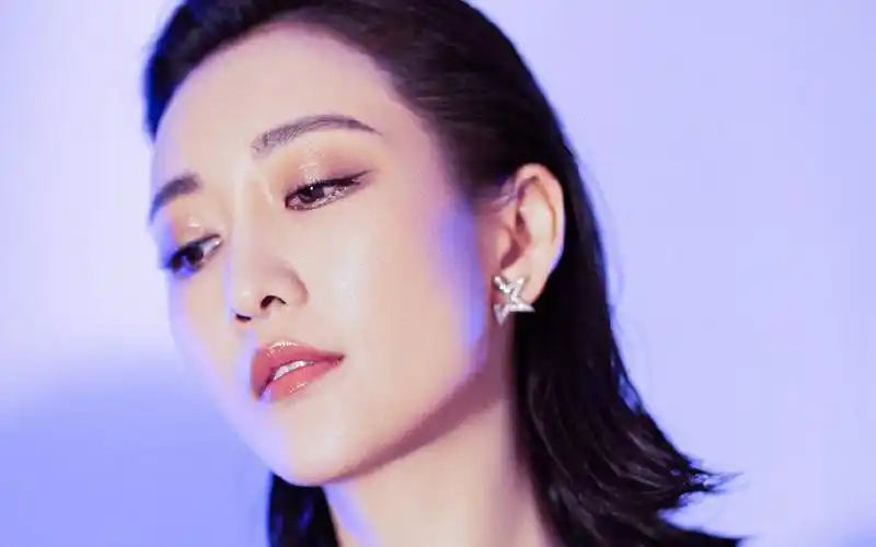 王鸥性感优雅写真桌面壁纸