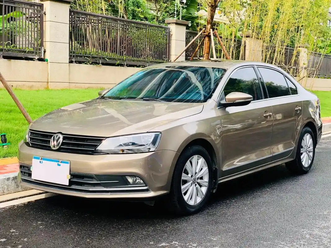 2017年 速腾 1.6l 自动舒适型.#抖音创作者大会   - 抖音