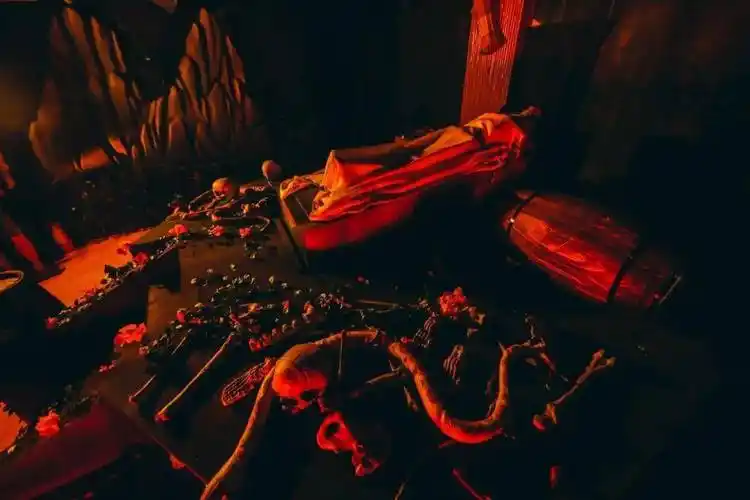 八大鬼域水上鬼屋狂欢巡游万圣节最疯玩法全都有