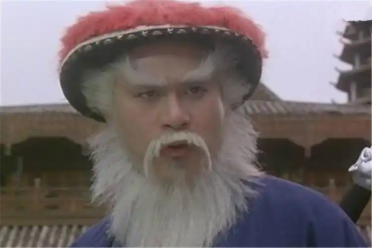 例如《鹿鼎记》中的鳌拜,《倚天屠龙记》中的金毛狮王谢逊,《仙剑奇侠