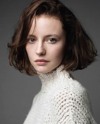 短卷发风情万种的美