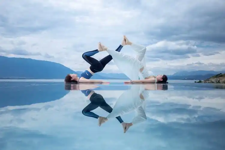 放松身心的瑜伽之旅! 在洱海的… - 知乎