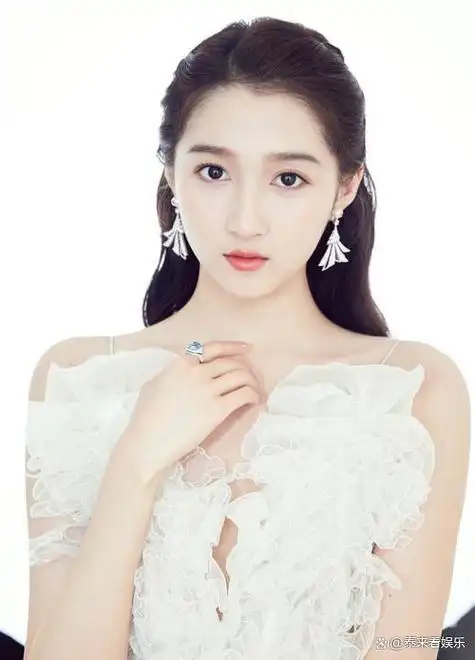 10位高人气流量女明星,个个都有很多粉丝,杨幂赵丽颖白鹿上榜