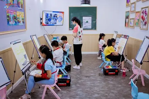 西安板报书培训-西安绘画培训-教育联展网