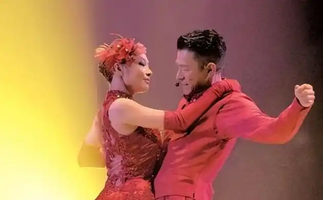 回顾一生只为刘德华伴舞赖文慧堪称华仔红颜知己41岁还未嫁人