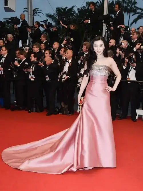 范爷龙袍-范冰冰戛纳最佳着装 - 0319娱乐网