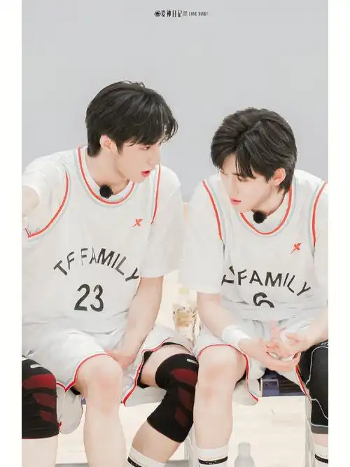 篮球场上的文轩