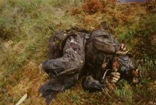 奇闻!无人区发现苏军尸体,被埋60年仍完好,贴身手枪暴露身份