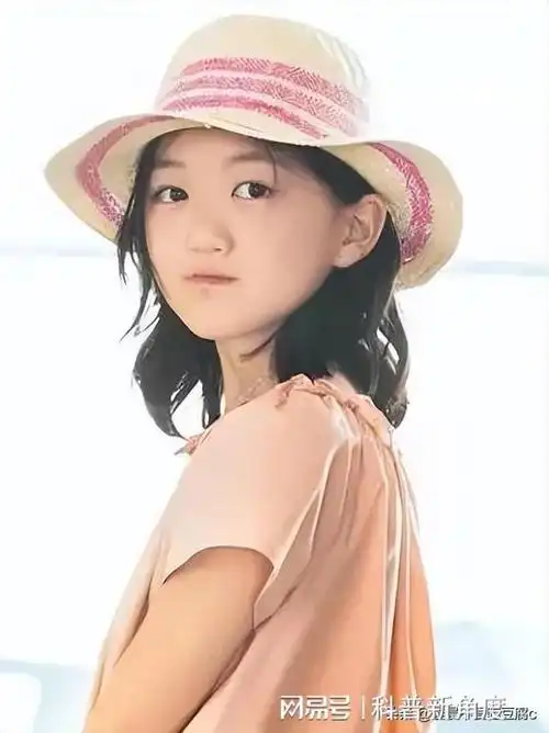 王菲花上百万为女儿治疗唇裂,如今嘴是治好了,脸变得越来越奇怪|李嫣