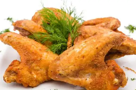 香辣炸鸡翅图片