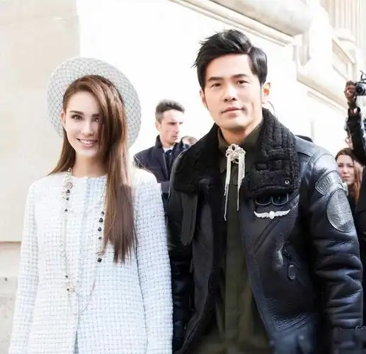 22岁嫁大14岁周杰伦,连生三胎的昆凌,没你想得那么简单