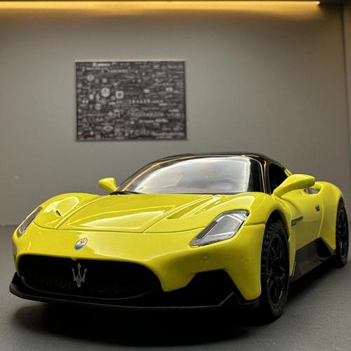 新款 玛莎拉蒂mc20 合金汽车模型 车载收藏摆件 功能玩具豪车跑车