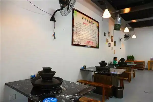 网红烙锅来兴义啦赶紧去打卡六龙活油豆干烙锅58元抢购原价170元套餐