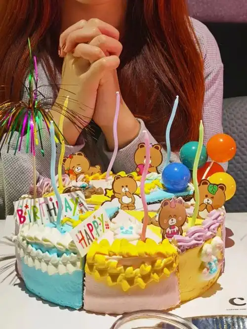 生日拍照天秤座1008生日快乐