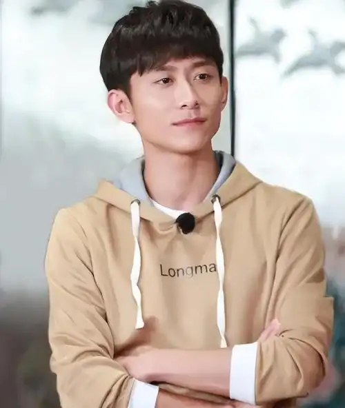 张一山——爆红又退圈