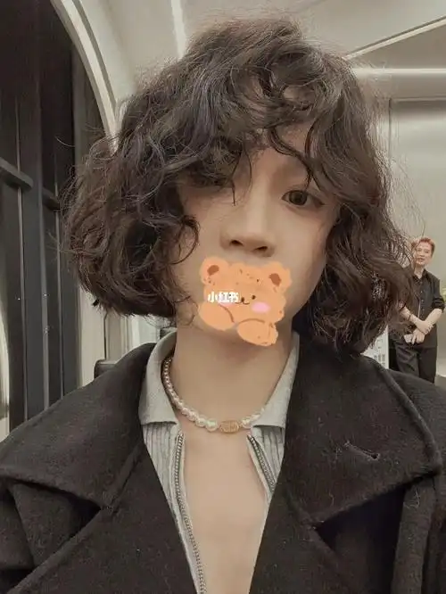 深圳染发/短发女生一定要尝试这种法式烫蛋卷头~甜美减龄又炒鸡显发量