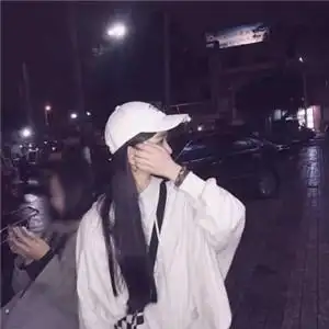 霸气女生头像超拽冷酷超拽轻狂漏肩漏背的强烈推荐