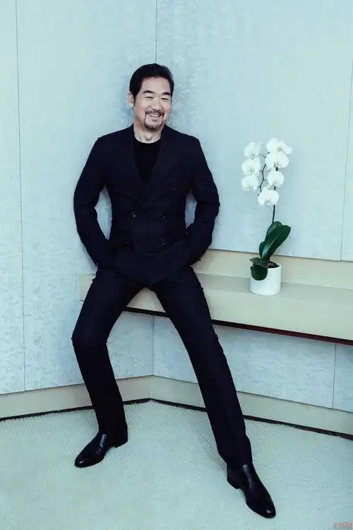 潮叔张国立霸气长腿