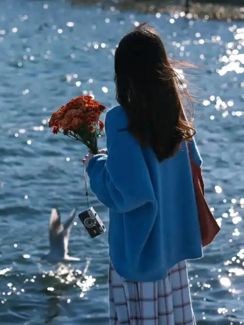 冬日海边拍照姿势,打造文艺电影感,温柔治愈又高级!