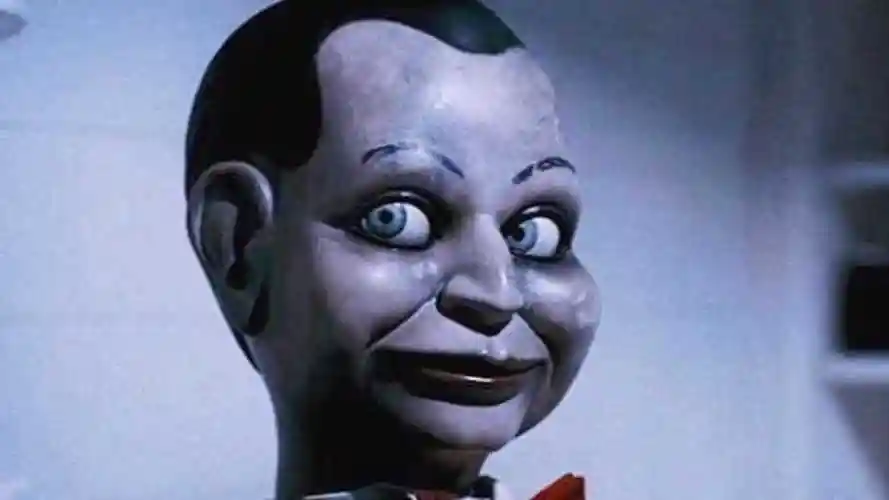 温子仁的招魂宇宙之一夺命鬼娃娃一代人的童年阴影