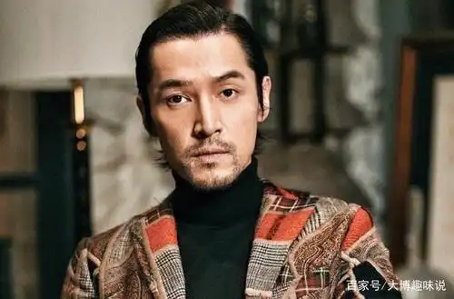 胡歌复古油头造型,温文尔雅,绅士十足