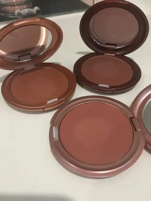 stila可丽饼腮红膏