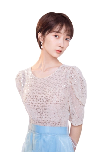 今天呢,我们要介绍的是另一位中影人明星学员,赵诗意.