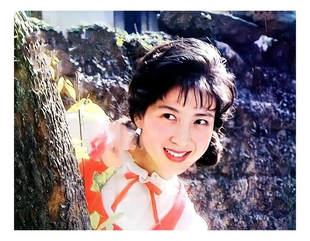 著名演员吴海燕家至少有6人从艺,与姐姐吴江燕是艺坛"姐妹花"