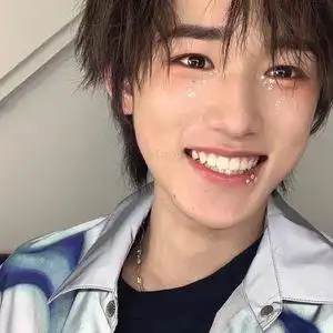 宋亚轩tnt同款潮牌小众设计粉丝情侣款中性镀金珍珠海螺应援项链