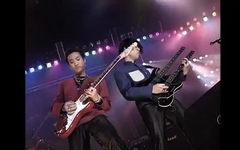 【beyond】1991演唱会全场黄家驹 黄贯中吉他solo合集_哔哩哔哩_bili